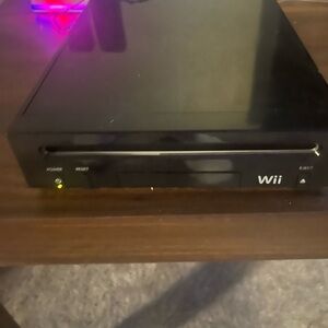 Wii in excellent condition $150